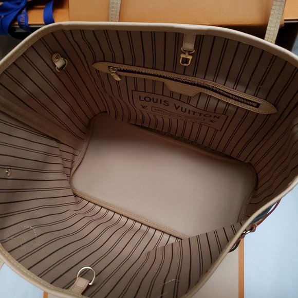 **SOLD**Louis Vuitton Monogram Neverfull MM Beige Interior Made in France ~NEW - Picture 6 of 9